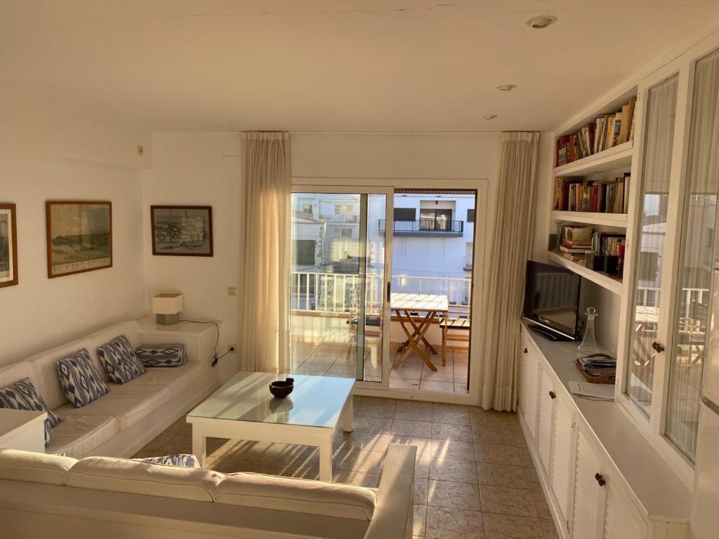 Port De'N Perris Apartment L' Escala Exterior foto